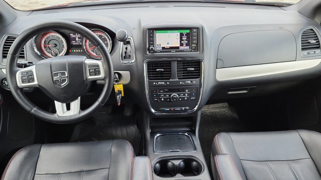 Used 2017 Dodge Grand Caravan GT FWD image 27