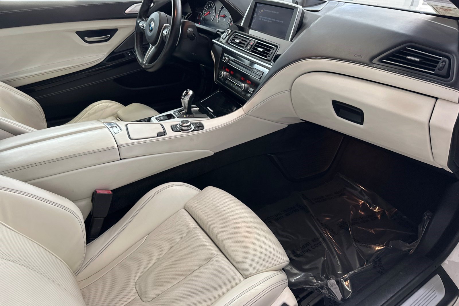 Used 2013 BMW M6 Convertible RWD image 33