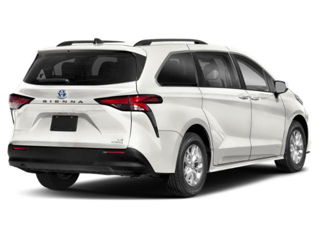 Used 2022 Toyota Sienna LE AWD/4WD image 2