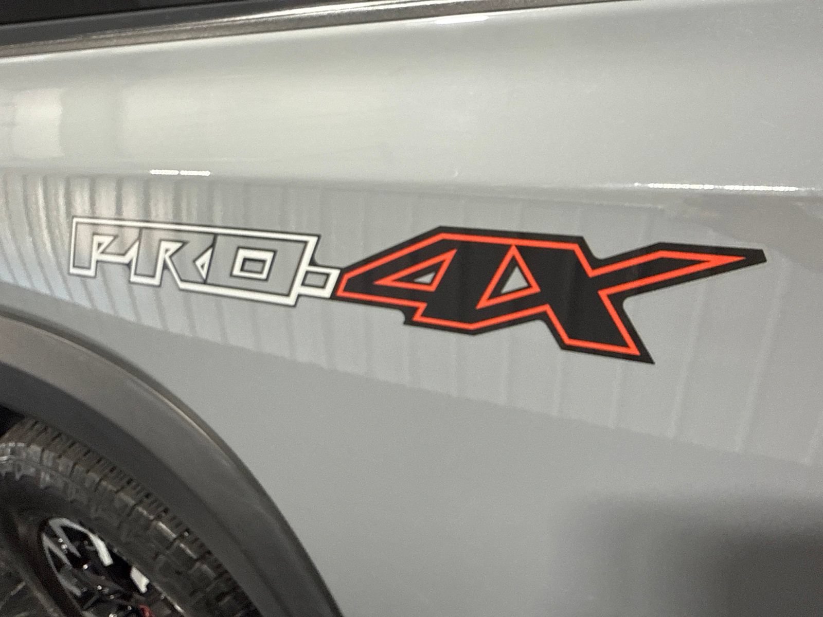 Used 2022 Nissan Frontier PRO-4X w/ Off-Road Protection Package AWD/4WD image 46