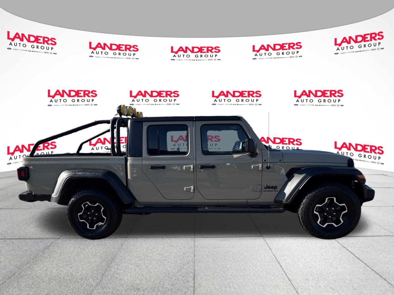 Used 2020 Jeep Gladiator Sport w/ Quick Order Package 24S image 2