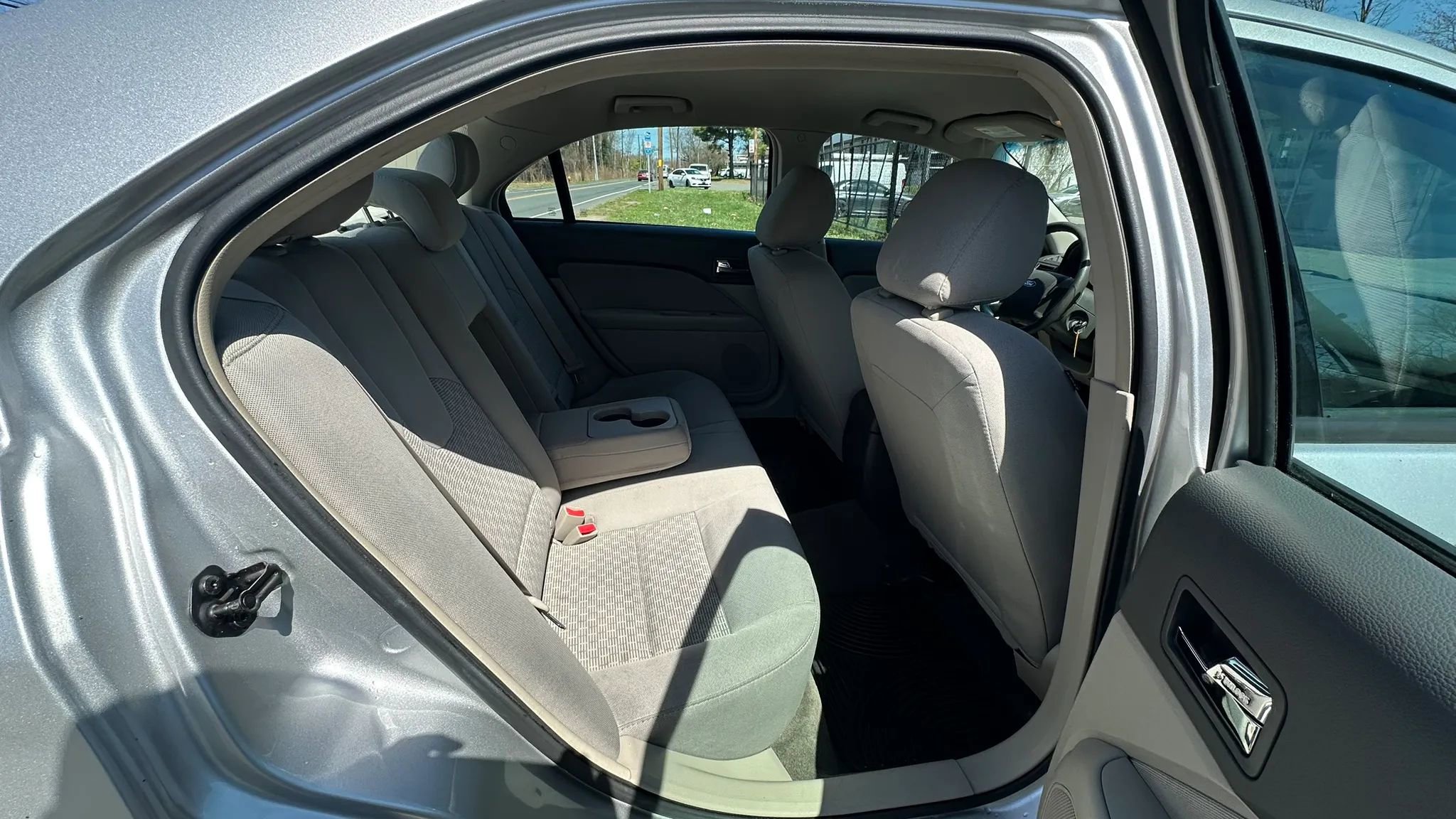 Used 2011 Ford Fusion S image 17