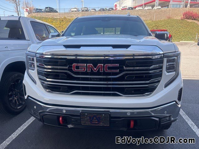 Used 2025 GMC Sierra 1500 SLT w/ SLT Premium Plus Package image 4
