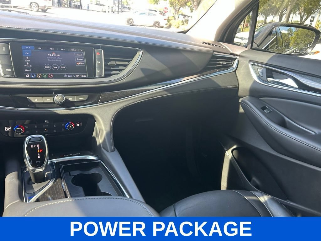 Used 2021 Buick Enclave Avenir w/ Avenir Technology Package FWD image 12