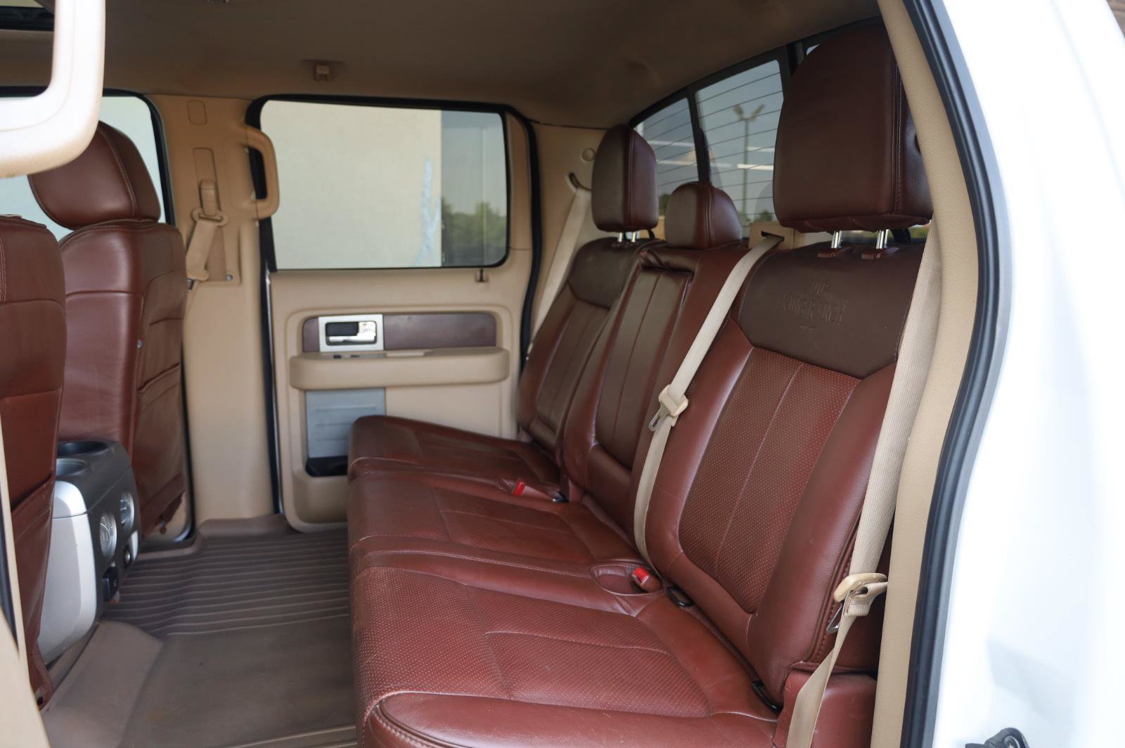 Used 2014 Ford F150 King Ranch w/ King Ranch Luxury Package AWD/4WD image 17
