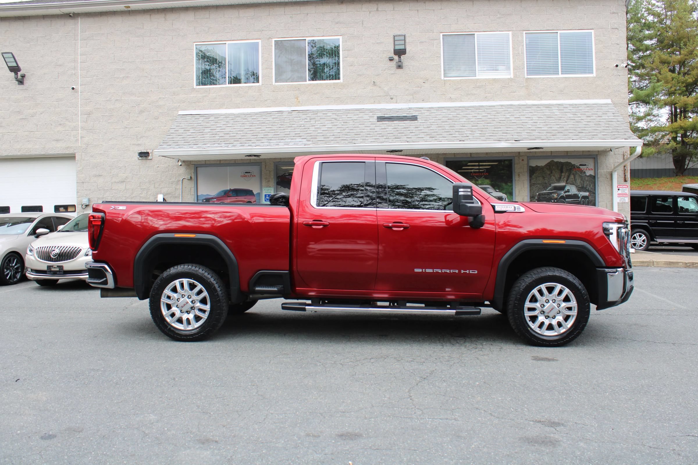 Used 2024 GMC Sierra 2500 SLE w/ SLE Value Package; AWD/4WD image 21