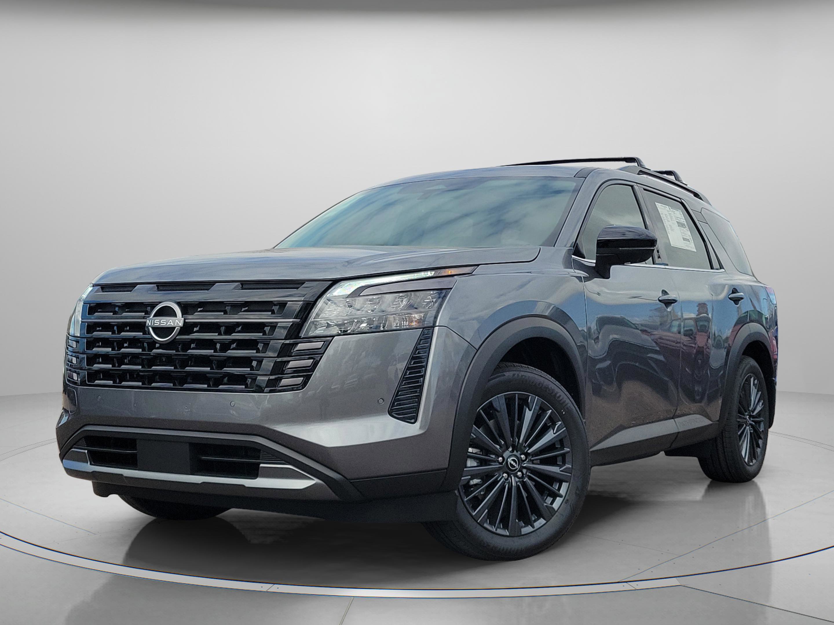 New 2026 Nissan Pathfinder SL w/ SL Premium Package image 2