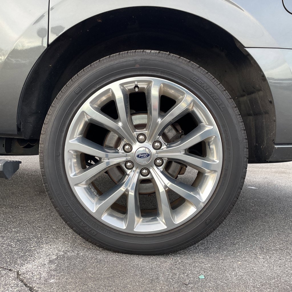 Used 2019 Ford Expedition Max Platinum image 10