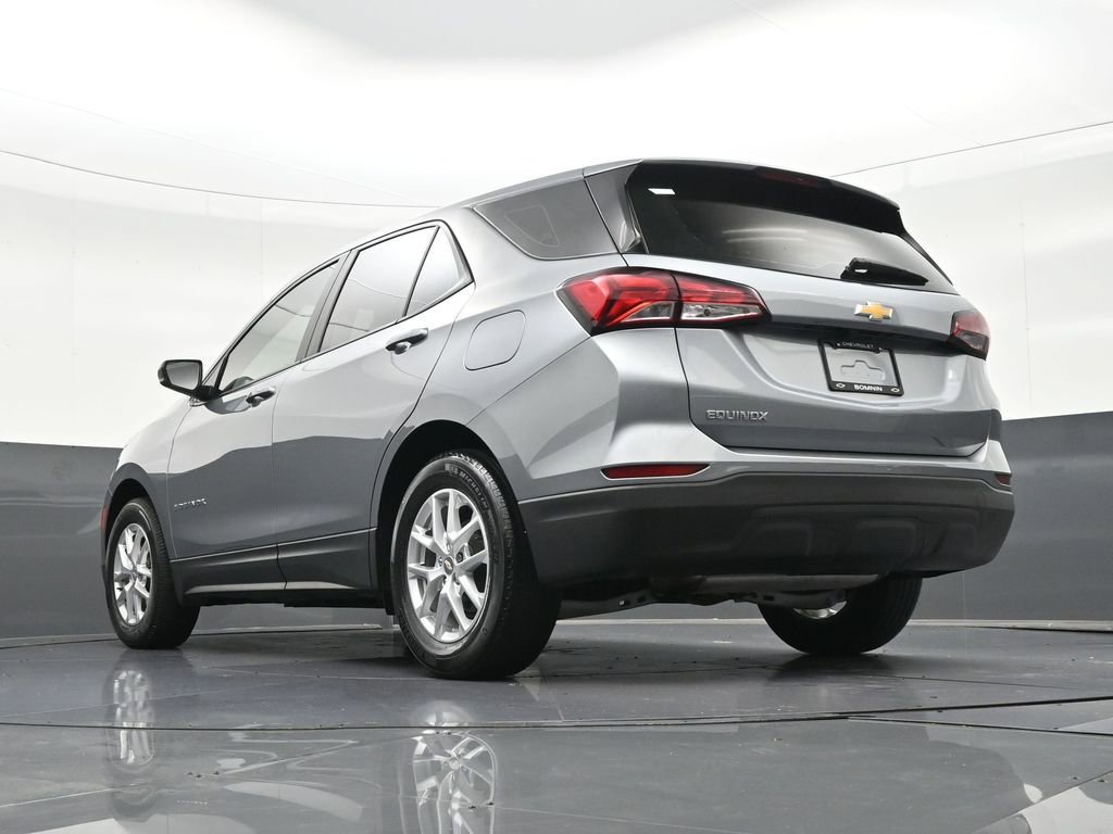 Used 2023 Chevrolet Equinox LS FWD image 25