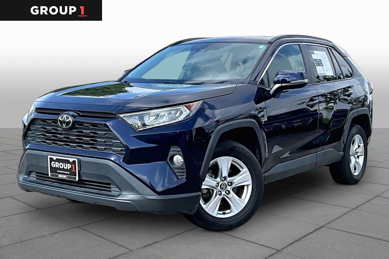 Used 2020 Toyota RAV4 XLE FWD image 1