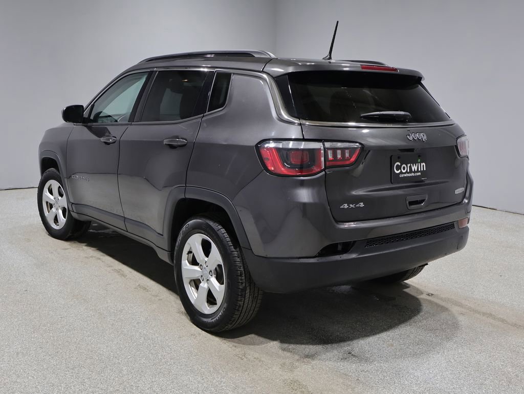 Used 2018 Jeep Compass Latitude w/ Cold Weather Group image 16