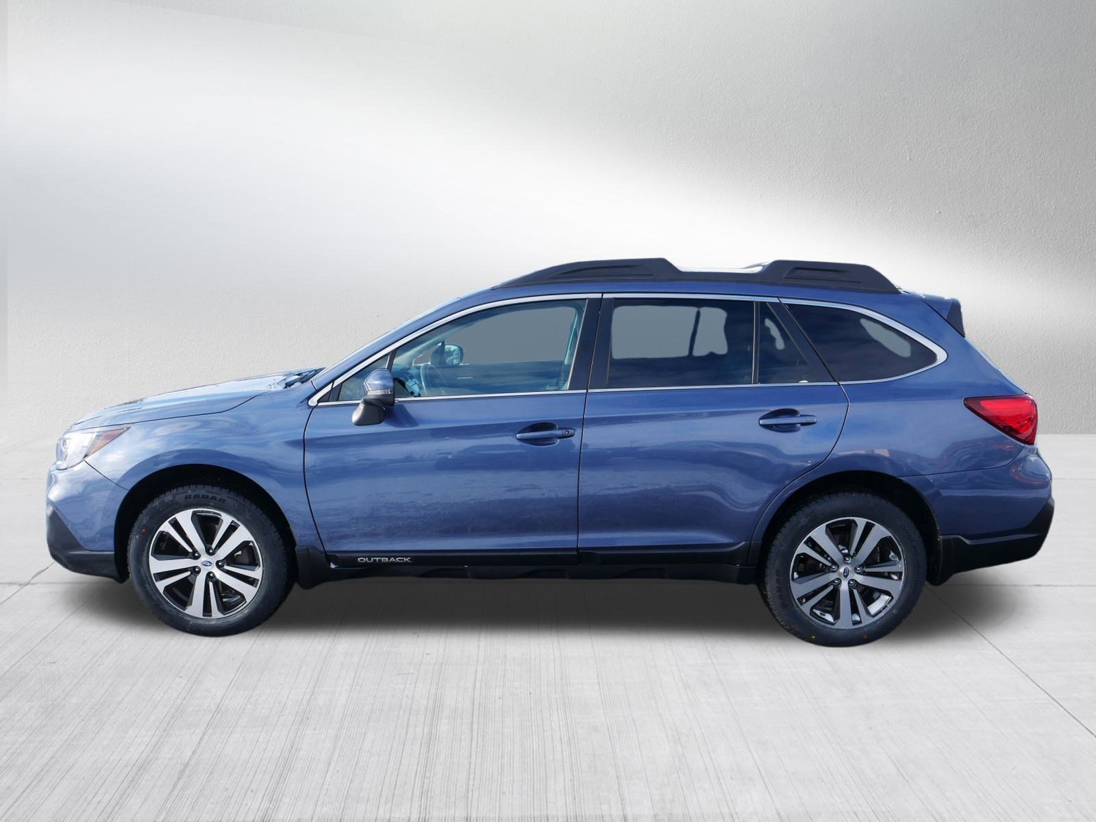 Used 2018 Subaru Outback 2.5i Limited image 4