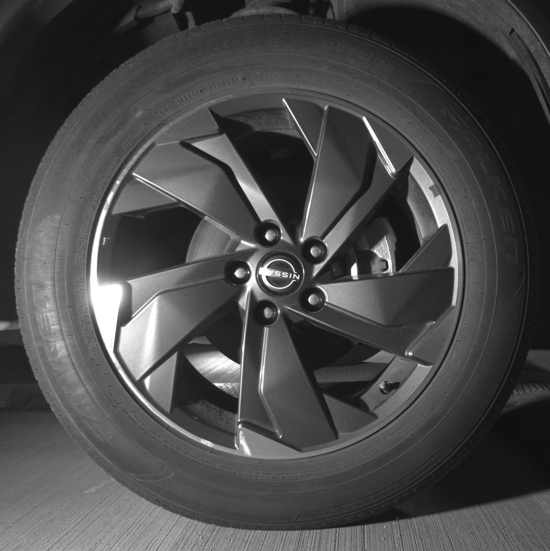 Used 2025 Nissan Rogue SV FWD image 13
