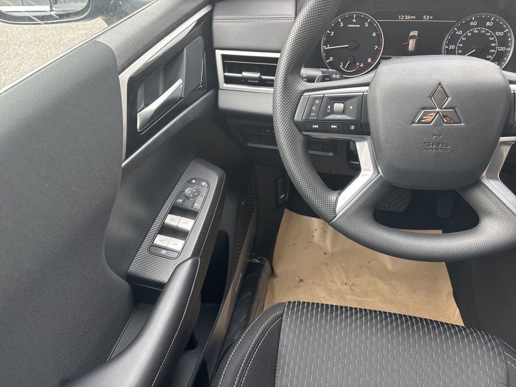 New 2026 Mitsubishi Outlander ES AWD/4WD image 19