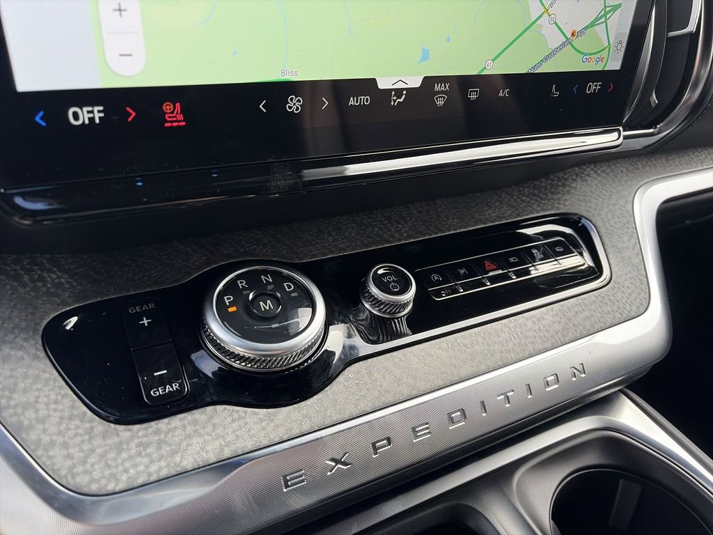 New 2026 Ford Expedition Tremor image 19