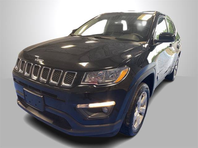 Certified 2019 Jeep Compass Latitude w/ Popular Equipment Group AWD/4WD image 1