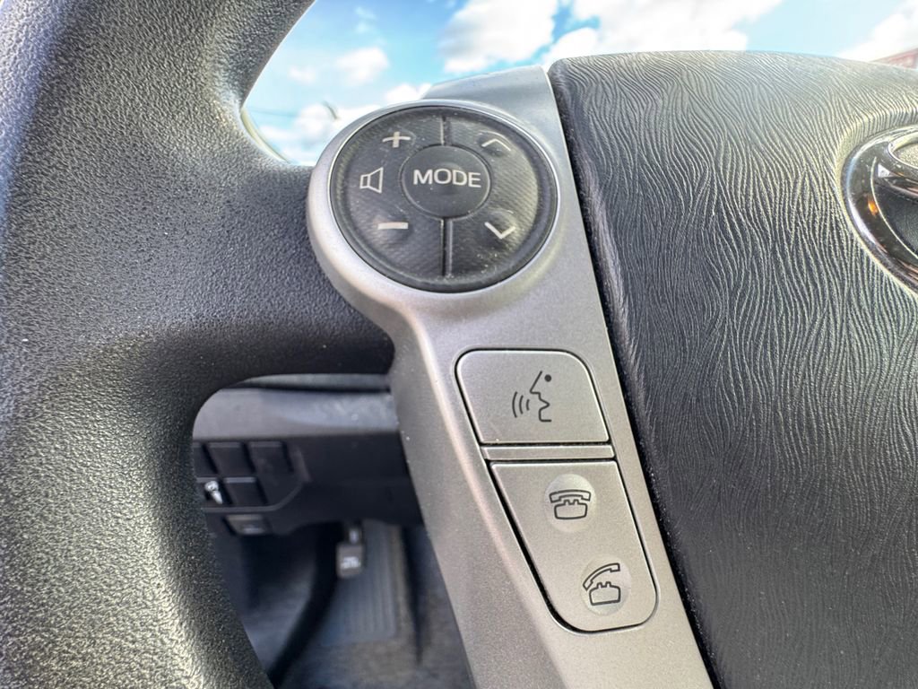 Used 2015 Toyota Prius Three image 25