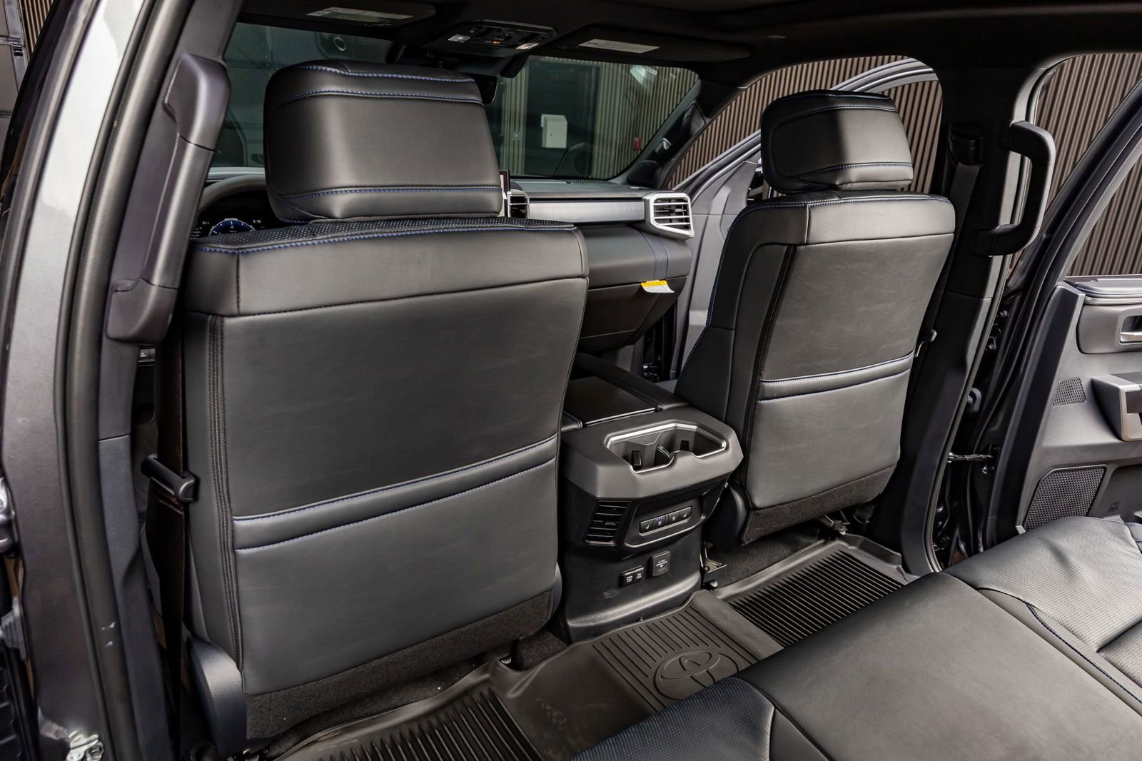 Used 2025 Toyota Tundra Platinum image 34