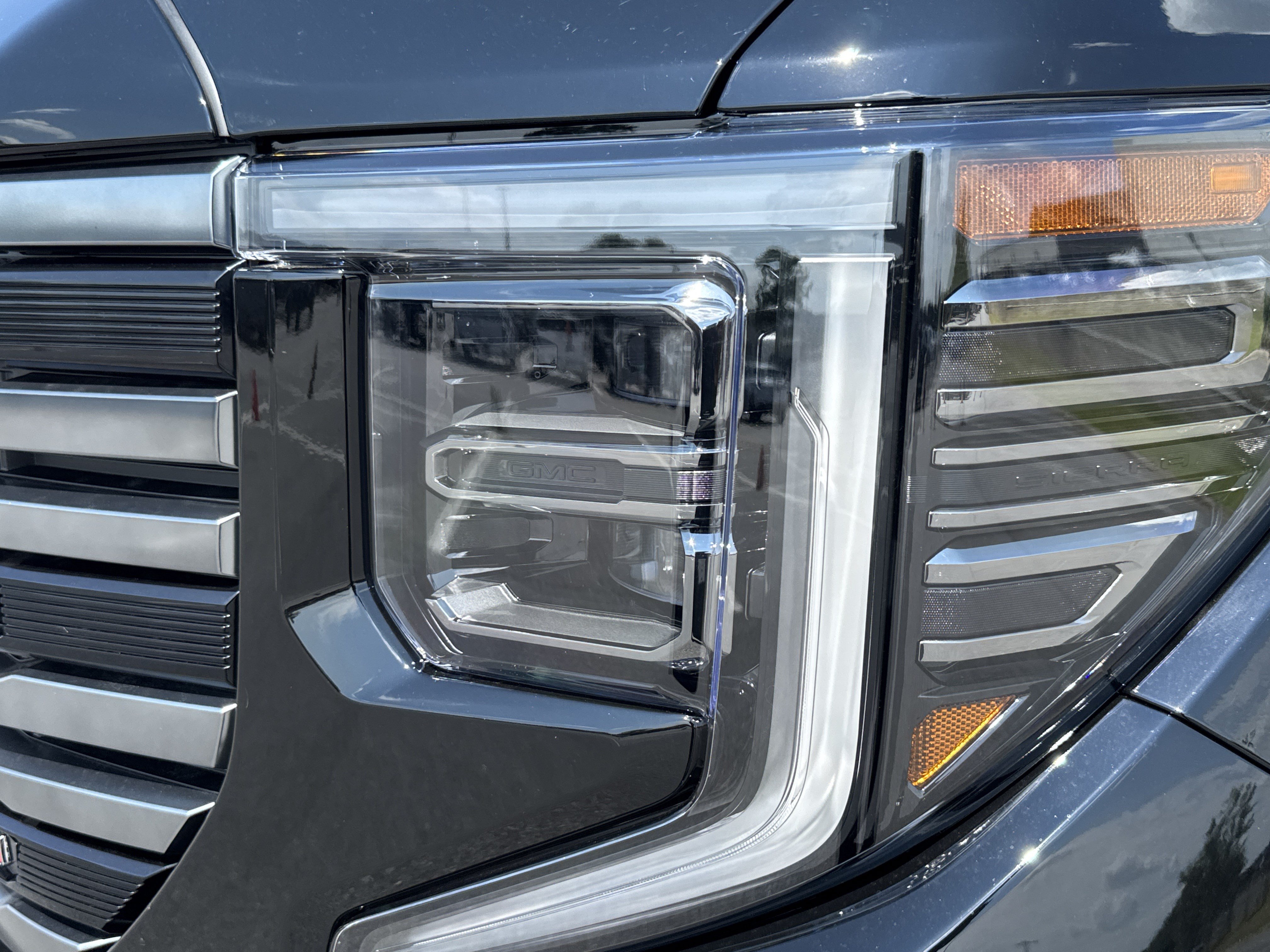 New 2026 GMC Sierra 1500 AT4 w/ AT4 Premium Package AWD/4WD image 6
