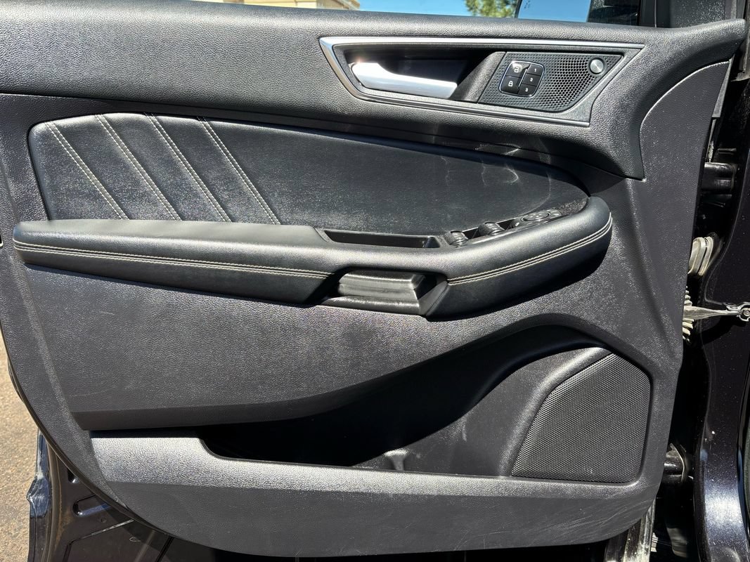 Used 2019 Ford Edge ST w/ Convenience Package AWD/4WD image 11