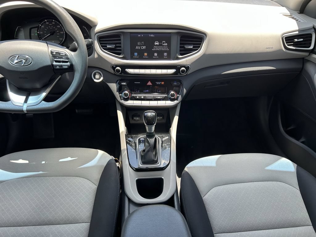 Used 2017 Hyundai Ioniq Blue FWD image 19