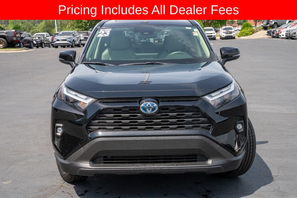Used 2023 Toyota RAV4 XLE Premium AWD/4WD image 2