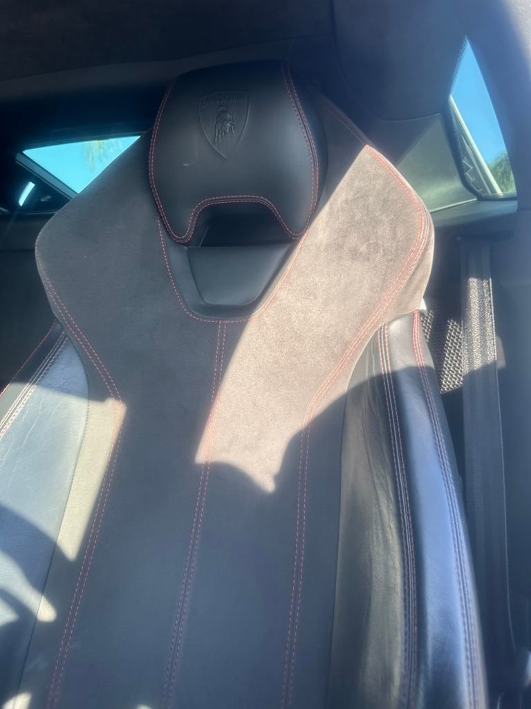 Used 2015 Lamborghini Huracan LP 610-4 image 33