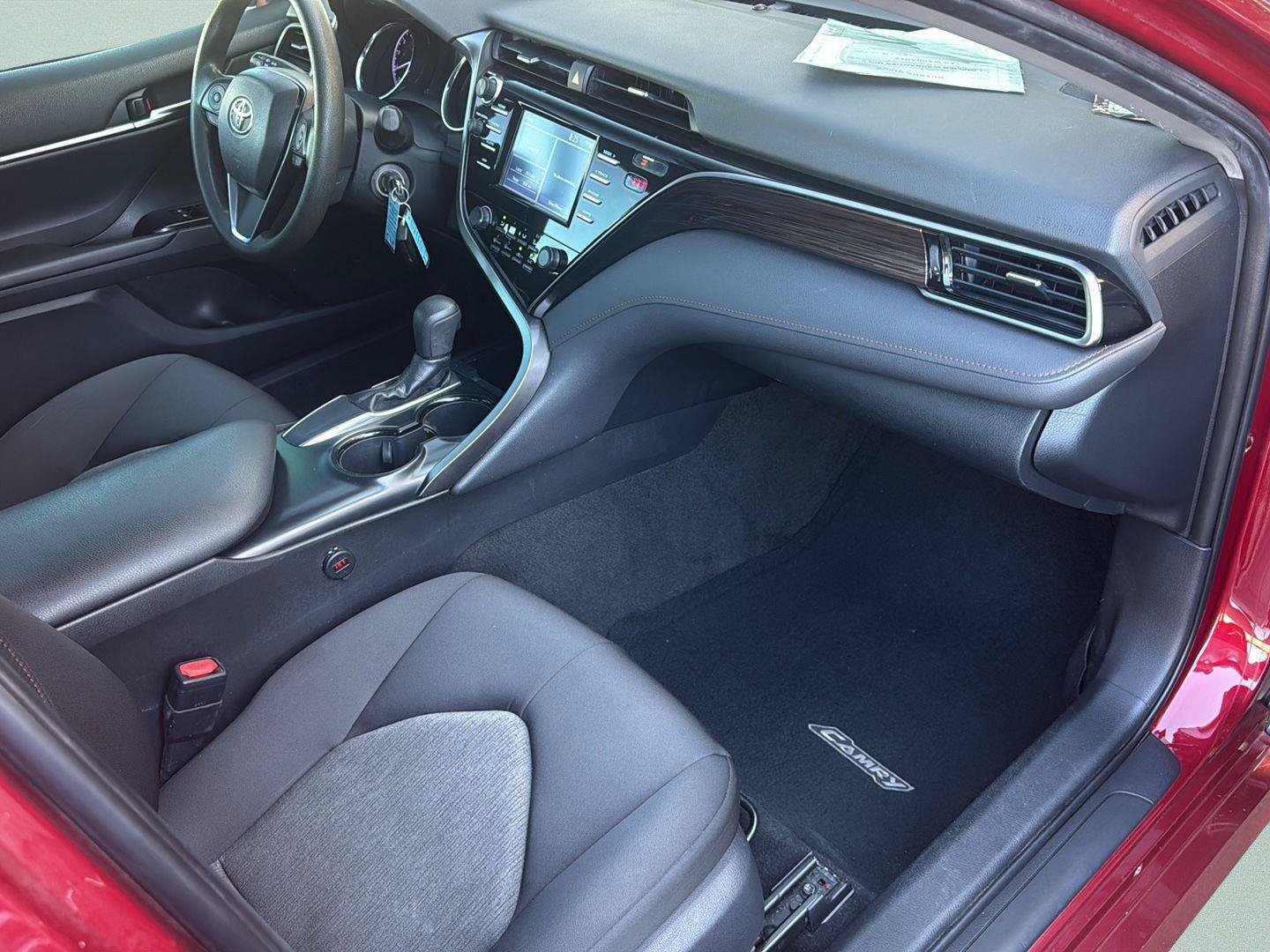 Used 2019 Toyota Camry LE w/ Carpet Mat Package FWD image 21