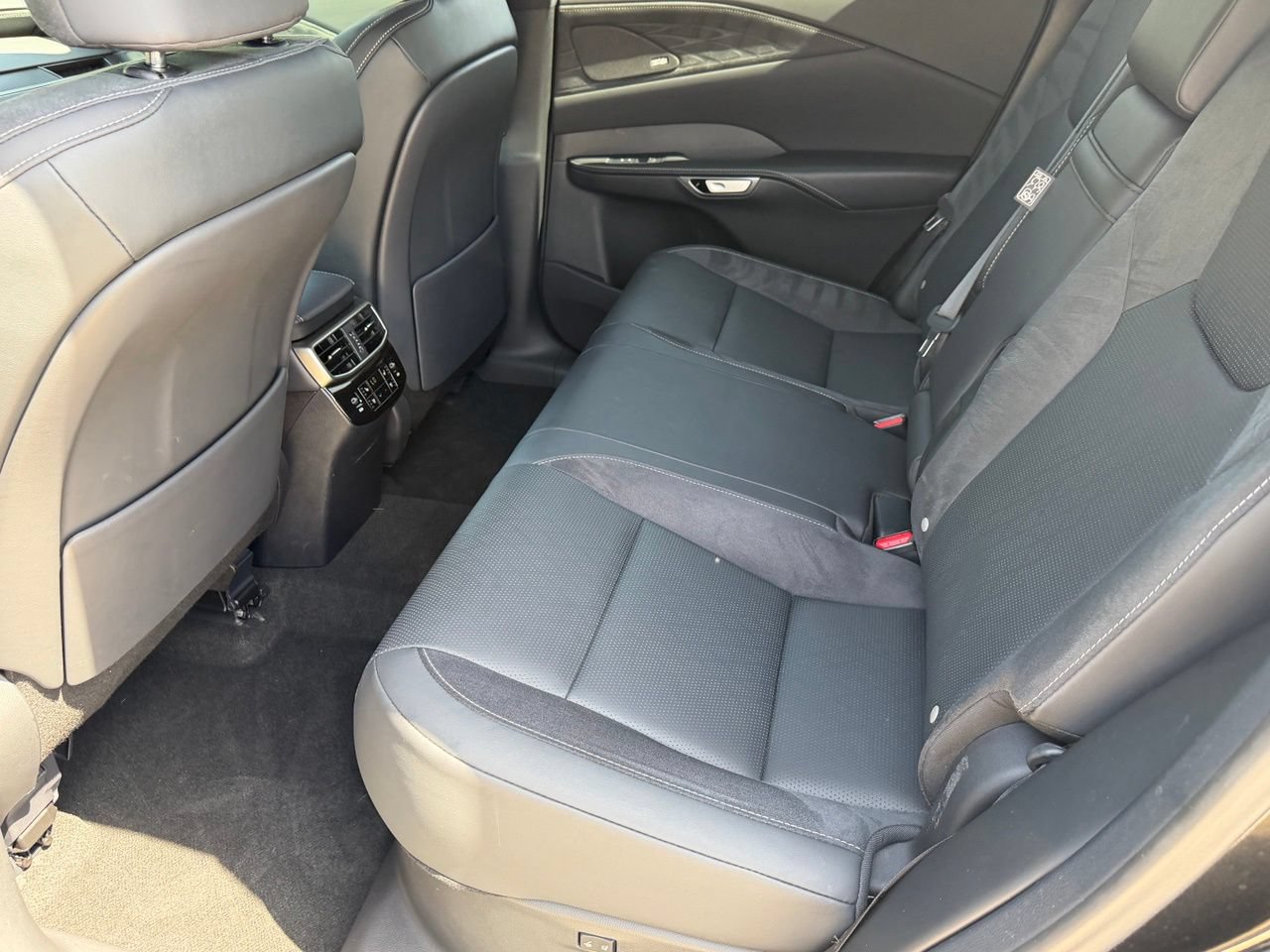 Used 2024 Lexus RX 350 FWD w/ Convenience Package image 32