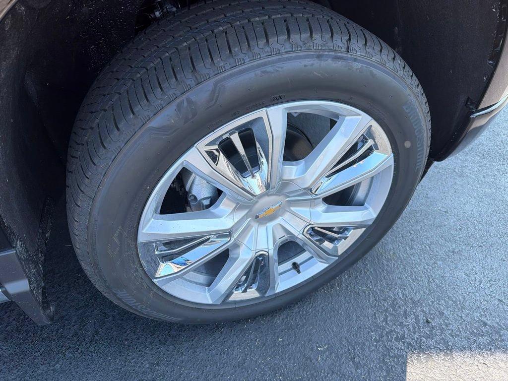 New 2026 Chevrolet Silverado 1500 High Country AWD/4WD image 4