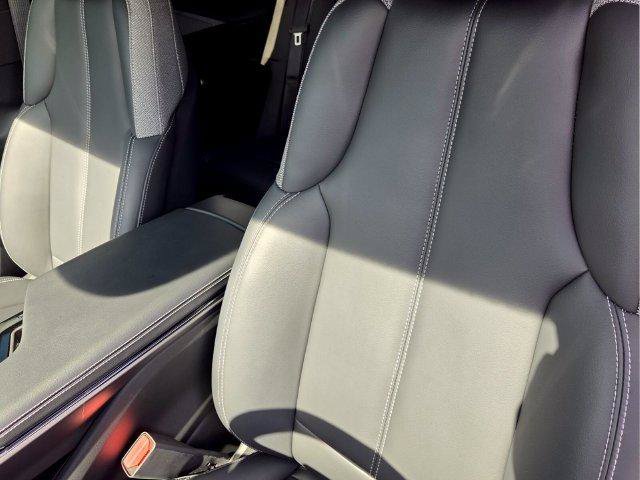 Used 2024 Cadillac Lyriq Tech w/ Driver Assist Package AWD/4WD image 15