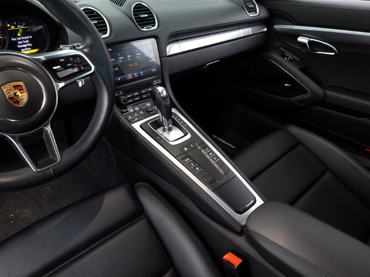 Certified 2024 Porsche 718 Cayman RWD image 18