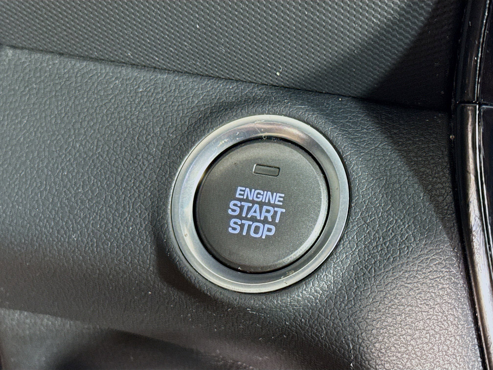 Used 2020 Hyundai Ioniq Limited image 21