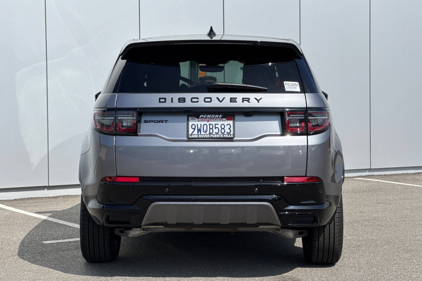 Certified 2025 Land Rover Discovery Sport Dynamic SE AWD/4WD image 4