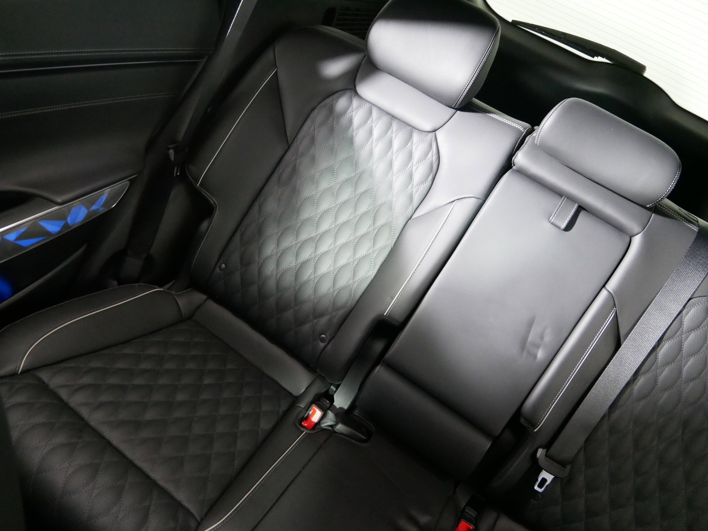 Certified 2025 Genesis GV70 3.5T Sport w/ Sport Advanced Package image 12