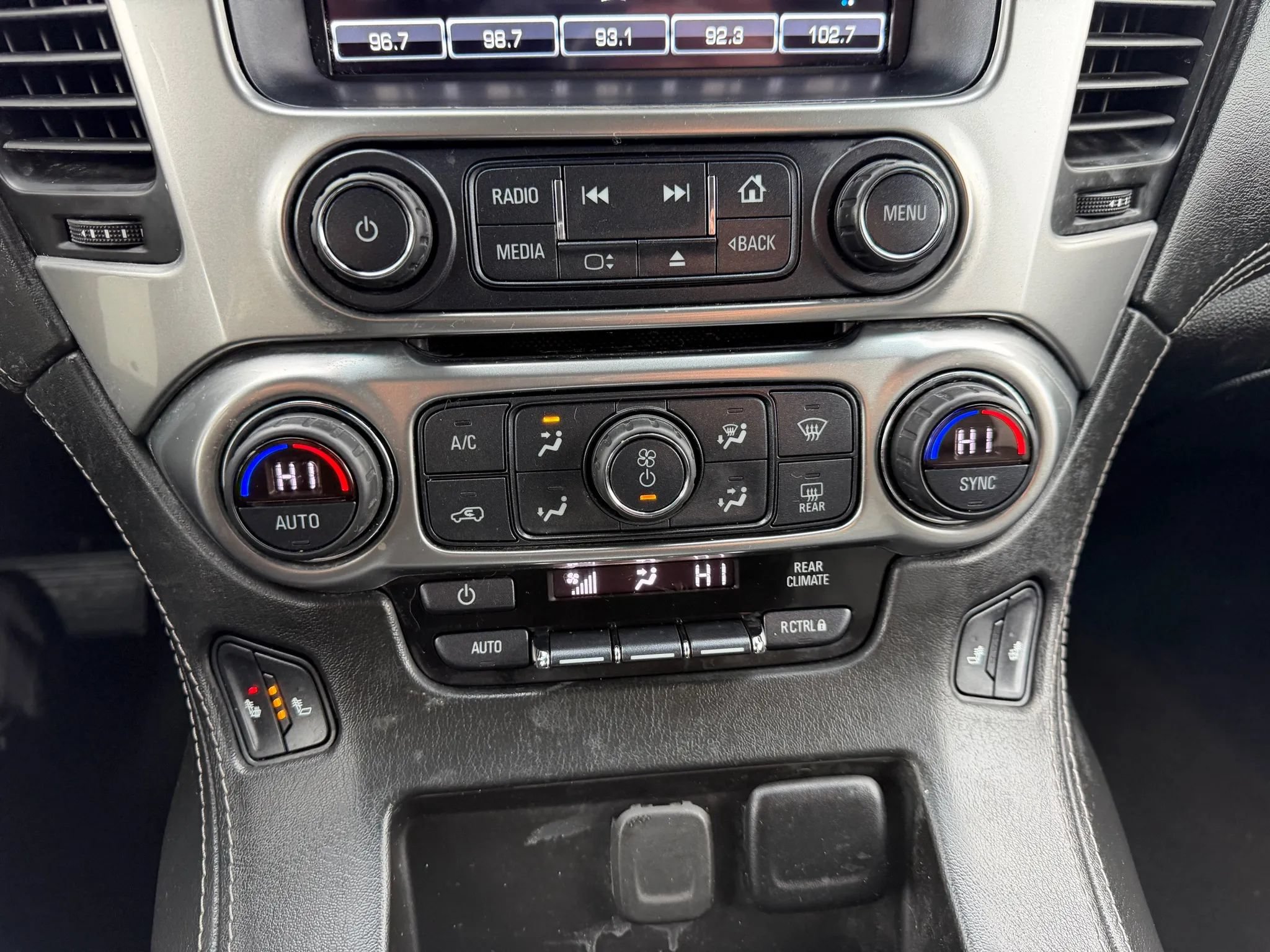 Used 2019 Chevrolet Suburban LT AWD/4WD image 22
