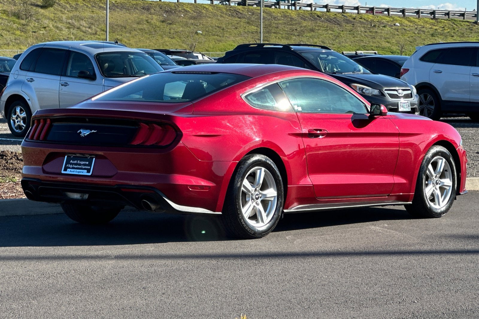 Used 2018 Ford Mustang EcoBoost image 3