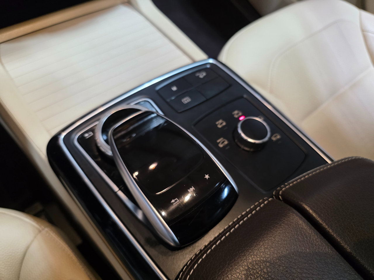 Used 2017 Mercedes-Benz GLE 350 GLE 350 4MATIC SUV image 34