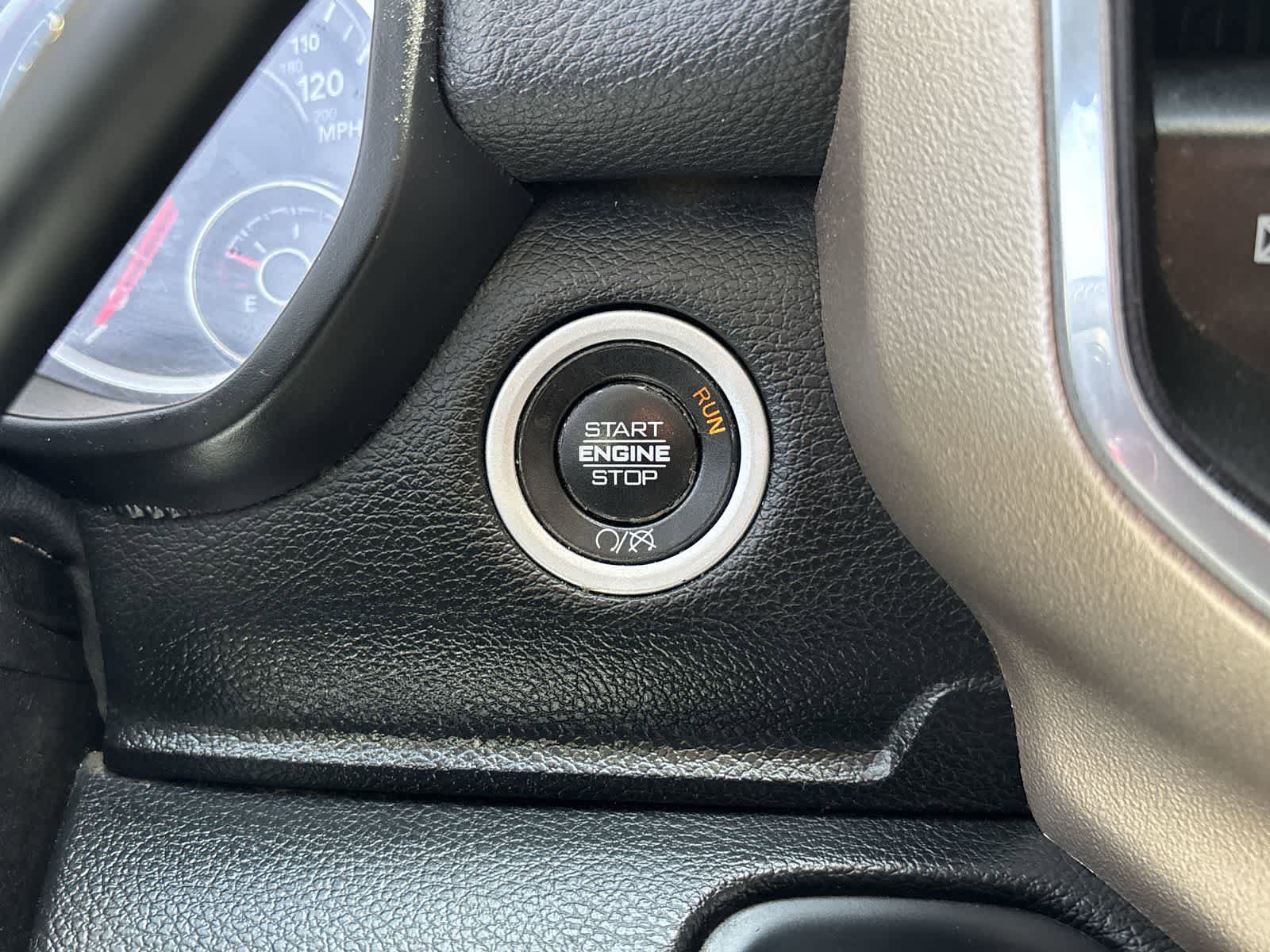 Used 2020 RAM 2500 Laramie AWD/4WD image 19