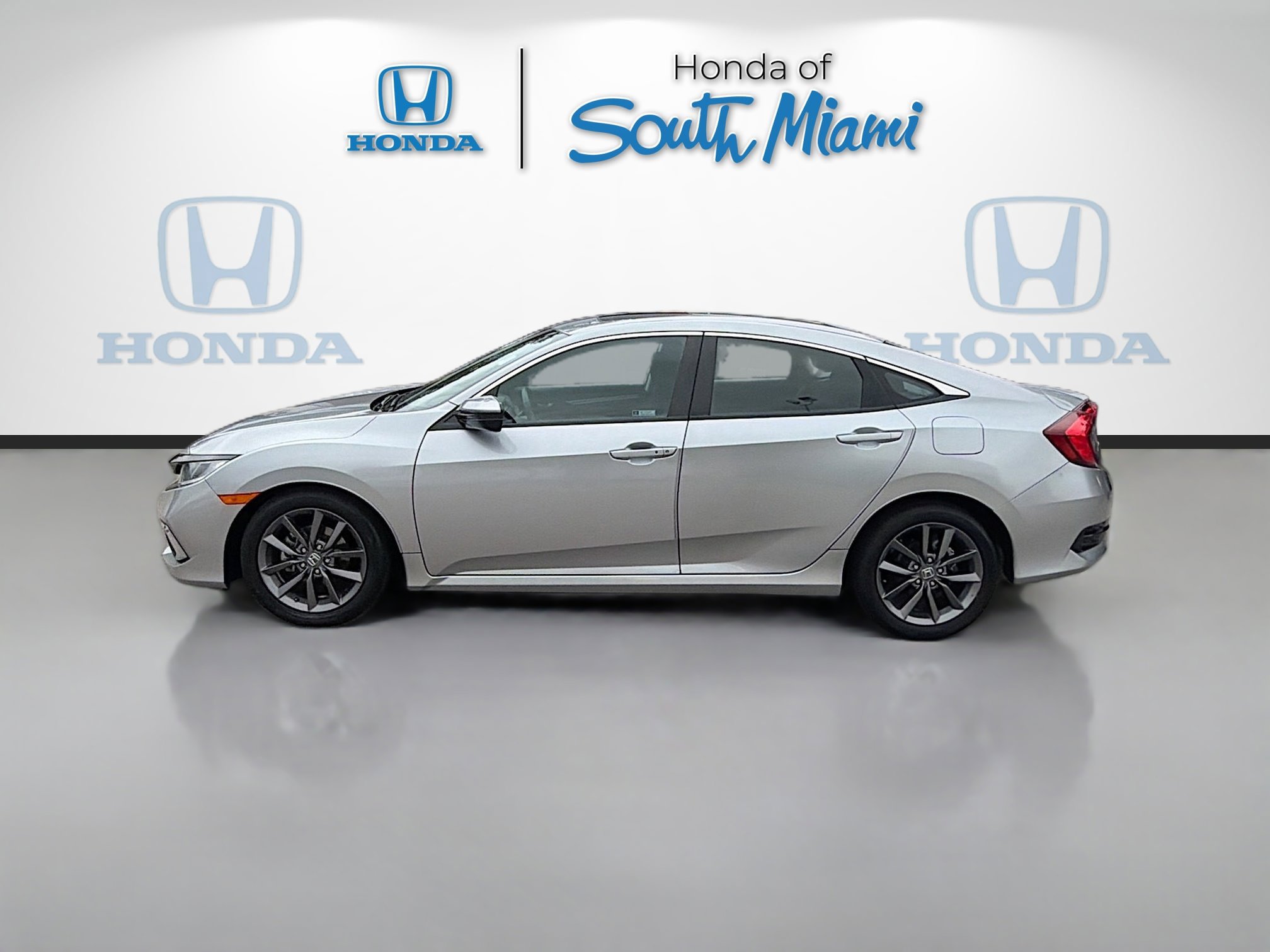 Used 2021 Honda Civic EX image 4