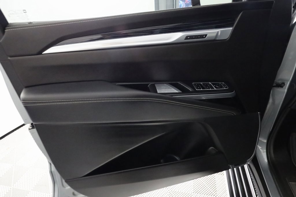 Used 2026 Cadillac Escalade Sport w/ Touring Package image 18