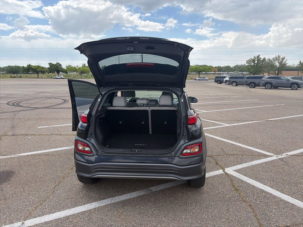 Used 2021 Hyundai Kona Limited w/ Cargo Package FWD image 31