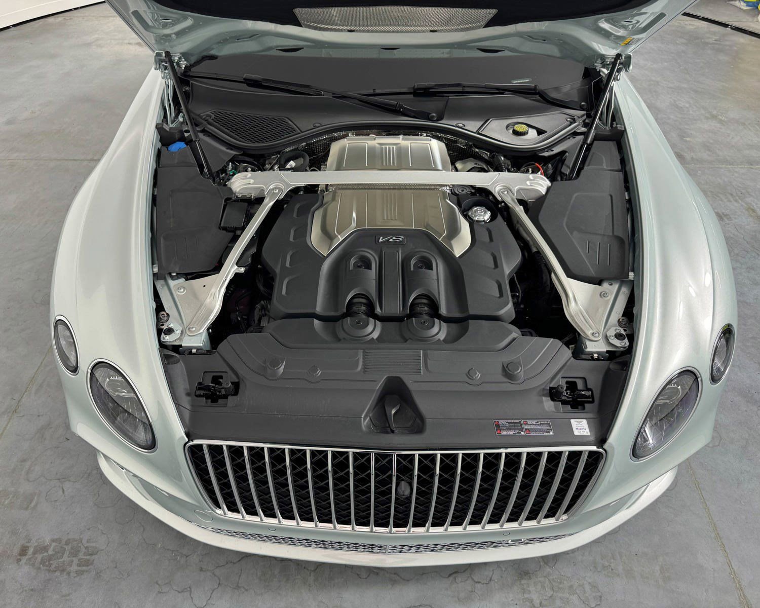 Used 2024 Bentley Continental GT Azure image 41