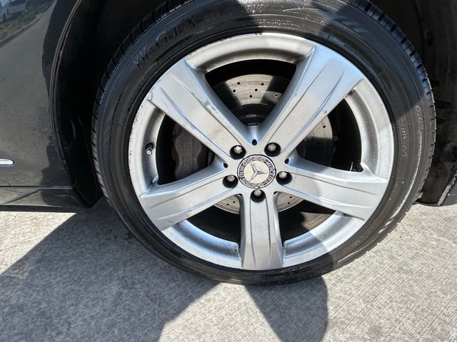 Used 2011 Mercedes-Benz S 550 4MATIC image 29