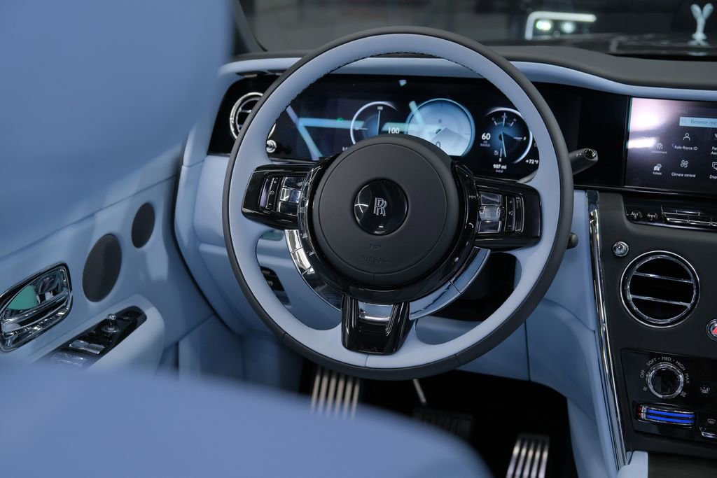 Used 2026 Rolls-Royce Cullinan image 68