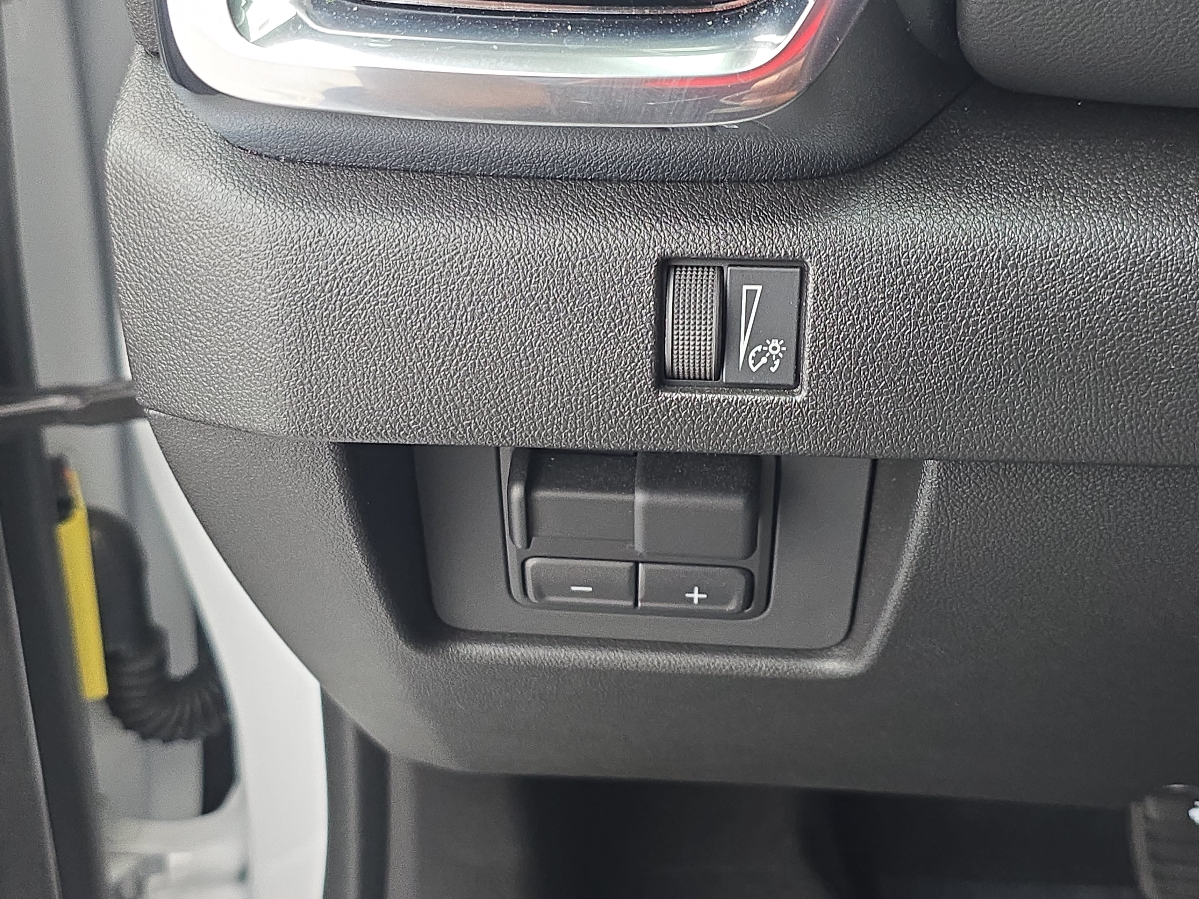 Used 2025 GMC Canyon Elevation w/ Convenience Package AWD/4WD image 27