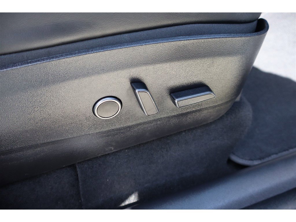 Used 2021 Tesla Model Y Long Range image 28