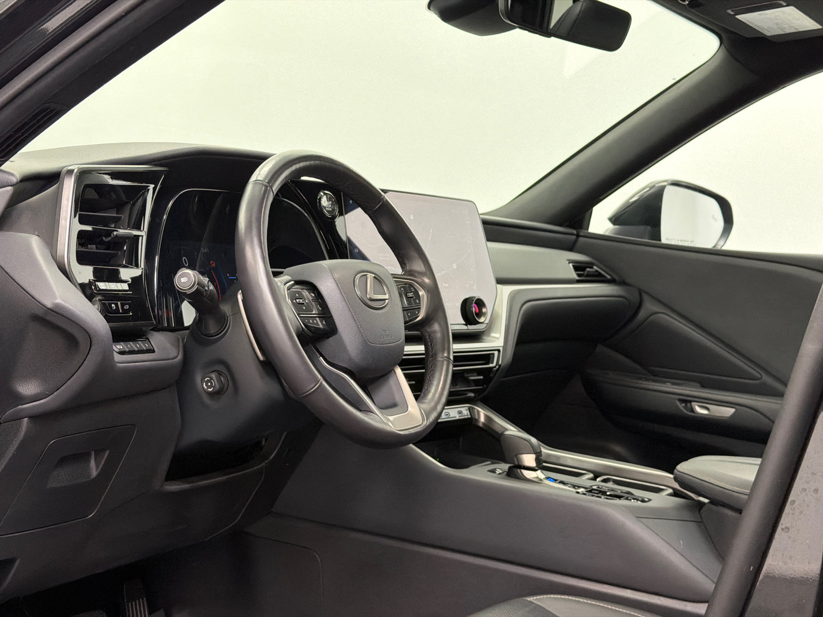 Used 2025 Lexus TX 350 AWD w/ Technology Package image 16