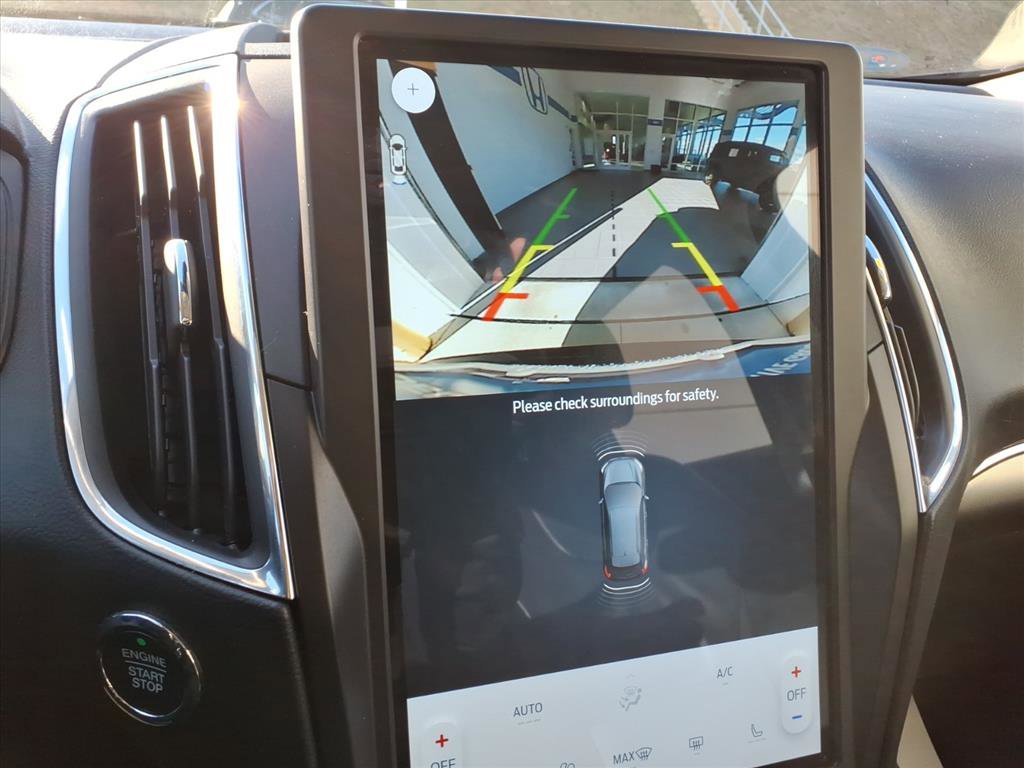 Used 2022 Ford Edge Titanium w/ Equipment Group 301A image 29