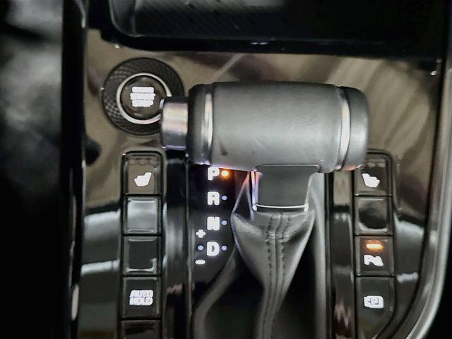 Used 2025 Kia Niro EX FWD image 17